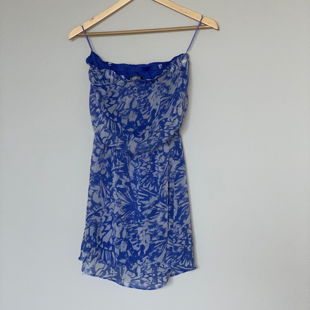 EXPRESS Blue strapless mini dress